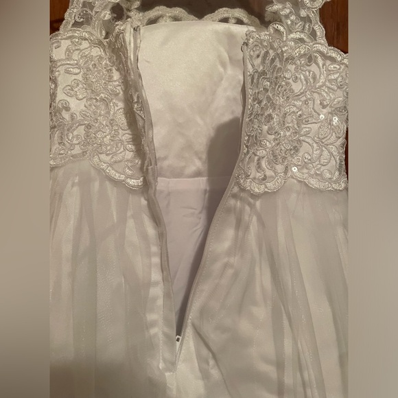 JJ’S HOUSE WHITE DRESS SPECIAL OCCASION. - Picture 12 of 16